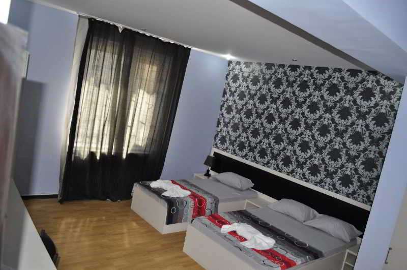 Hotel Cristal Palace Tbilisi Bagian luar foto