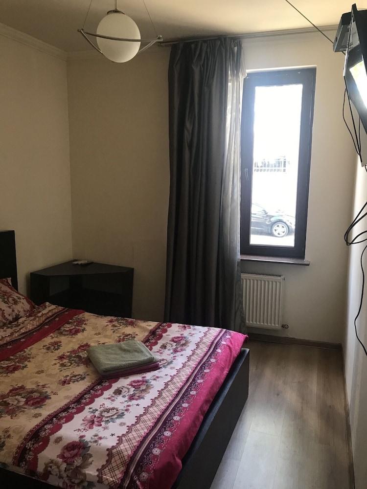 Hotel Cristal Palace Tbilisi Bagian luar foto