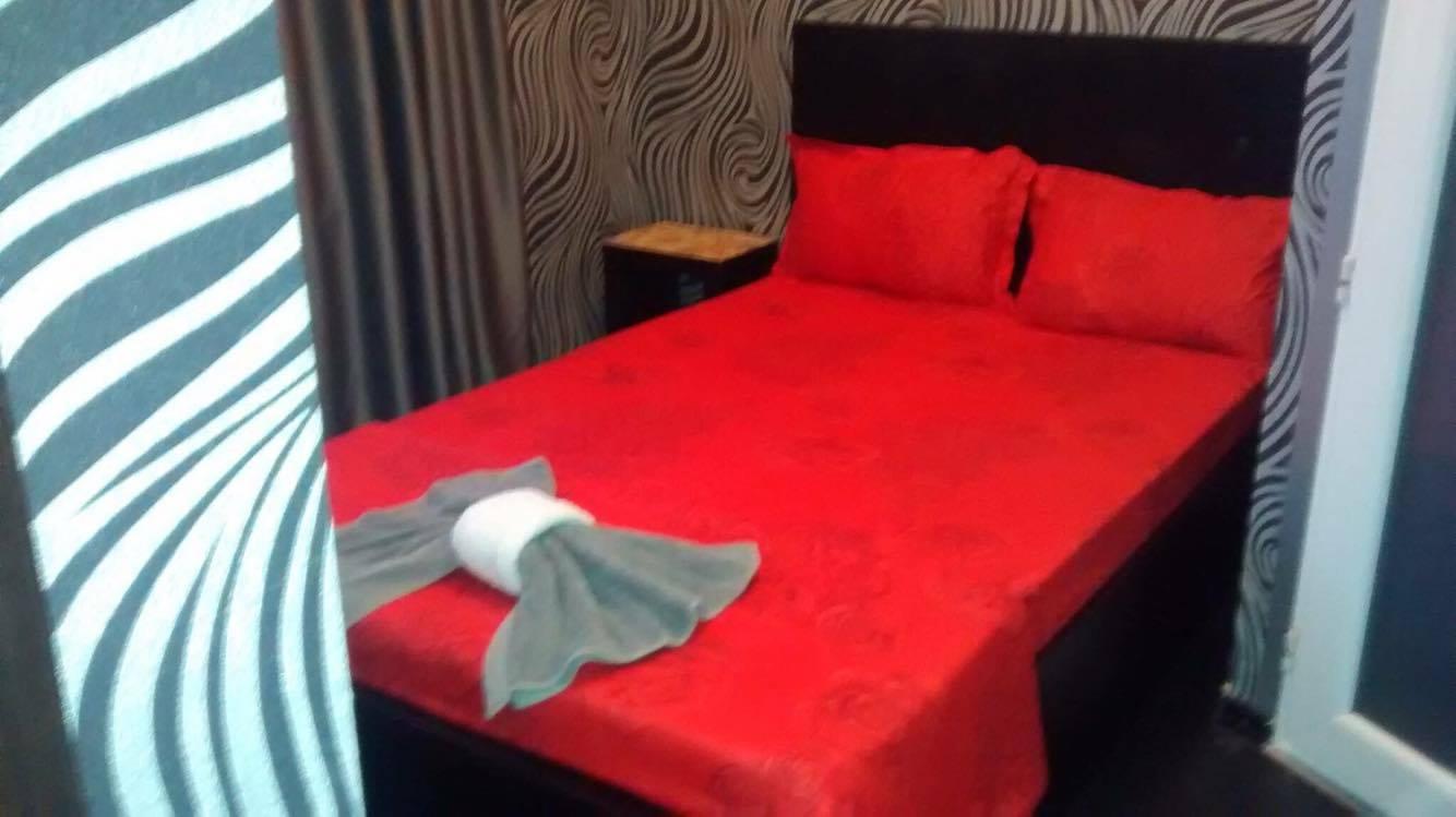 Hotel Cristal Palace Tbilisi Bagian luar foto
